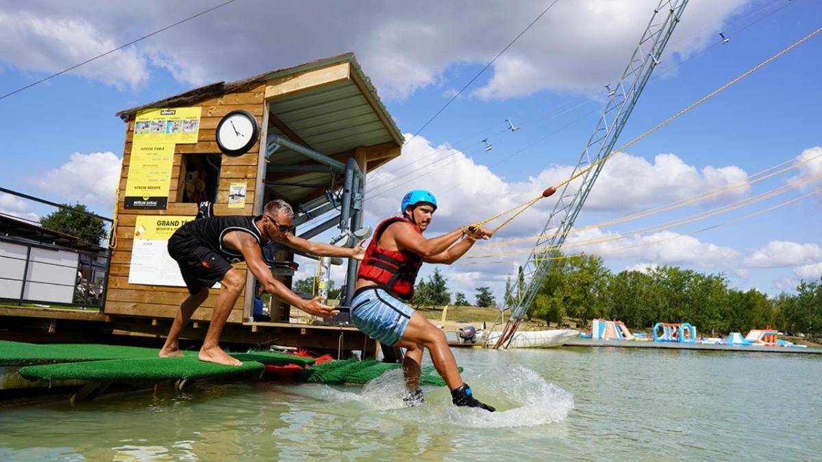 La Des Muriers Tres Spacieuse Dans Un Environnement Calme Villa