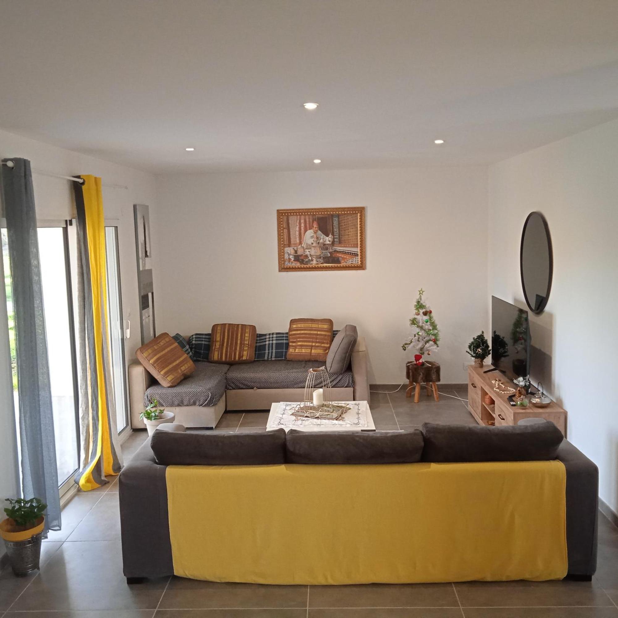 Villa La Des Muriers Tres Spacieuse Dans Un Environnement Calme